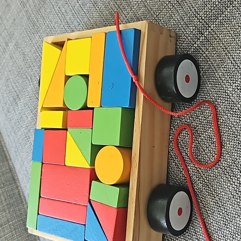 Wood block wagon